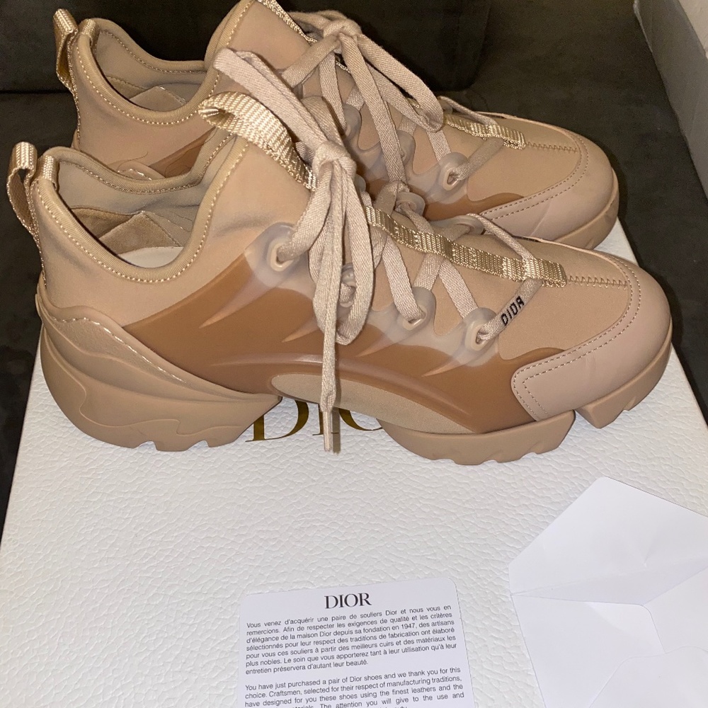 DIOR D-CONNECT SNEAKERS